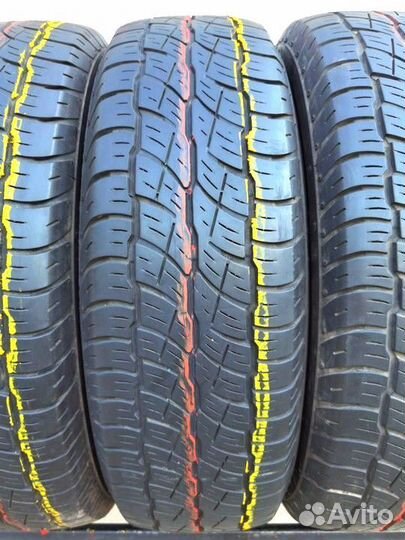 Bridgestone Dueler H/T 687 215/70 R16 99H