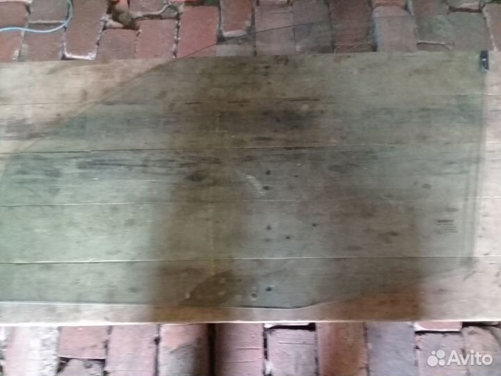 Автостекло на рено клио, симбол