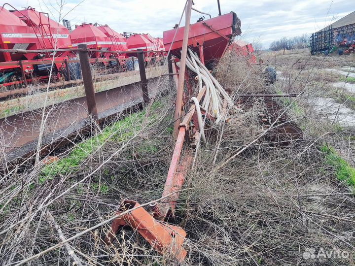 Сеялка зерновая пневматическая спу-8