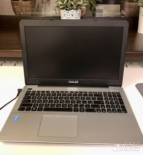 Ноутбук asus x555l