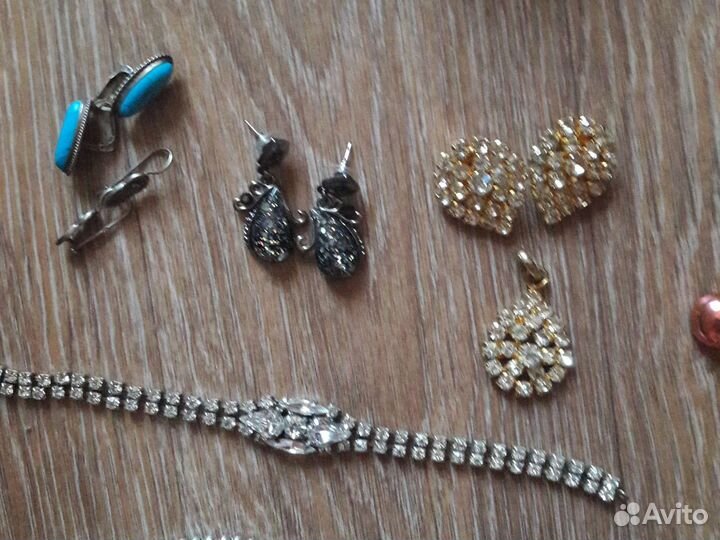 Резинки для волос, ободки, серьги, колье, заколки