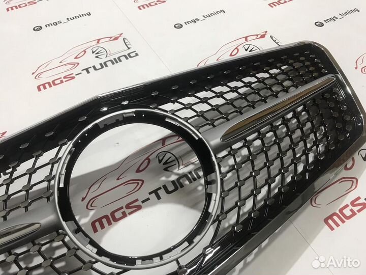Решетка Mercedes Diamond W212 silver 09-12г Б/З