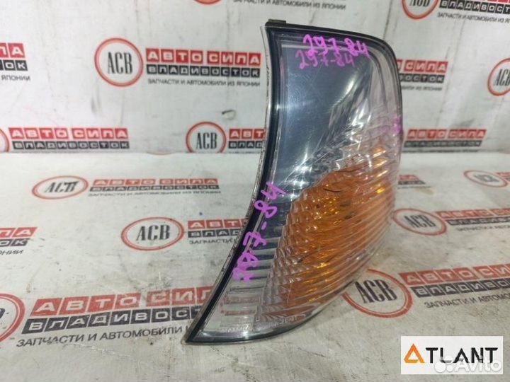Габарит левый toyota grand hiace