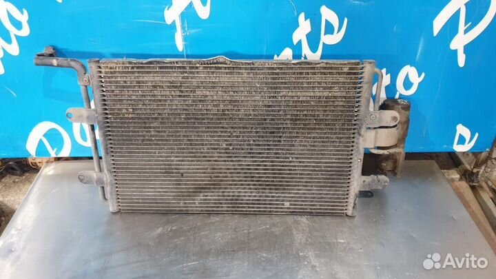 Радиатор кондиционера Фольксваген Бора 1,4л