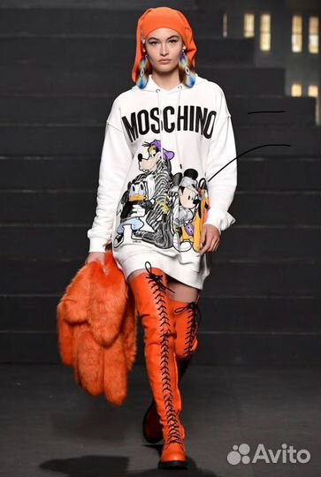 Платье в стиле спорт шик Moschino М/L