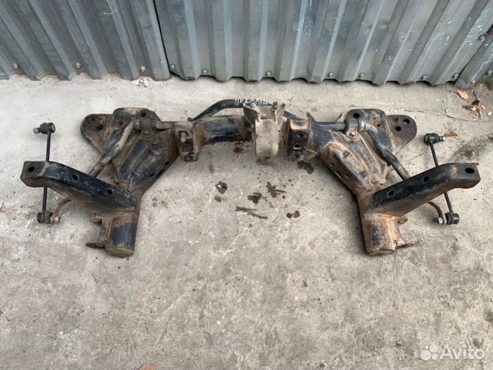 Подрамник передний Mazda Premacy минивэн 1.8 FP