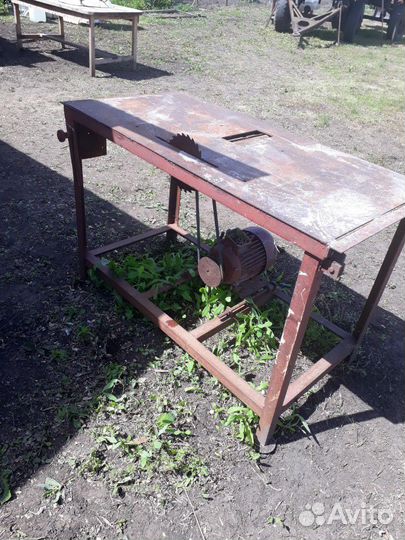 Деревообрабатывающий станок
