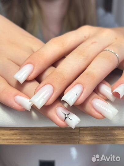 Мастер маникюра