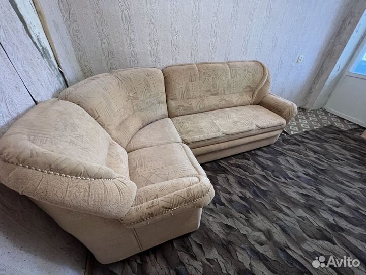 Угловой диван