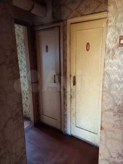 3-к. квартира, 50 м², 1/2 эт.