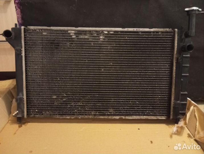 Радиатор Toyota Приус 11
