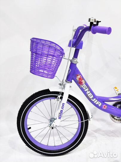 Велосипед детский с дополнительными колесиками
