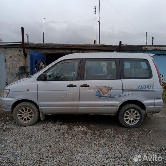 Toyota Town Ace Noah 2.2 AT, 1997, 392 161 км
