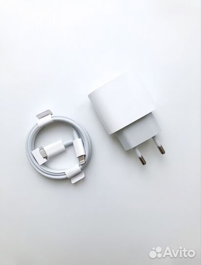 Быстрая зарядка для iPhone 20w + Lightning