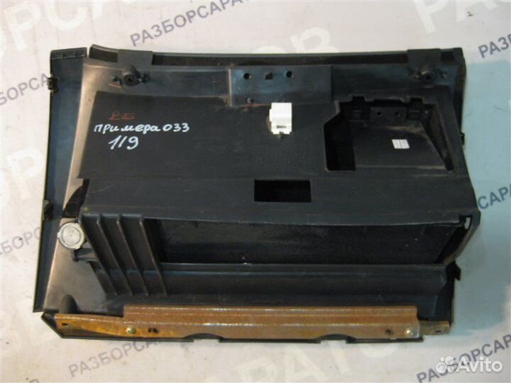 Бардачок Nissan Primera P12 седан QG16DE 1.6 2004