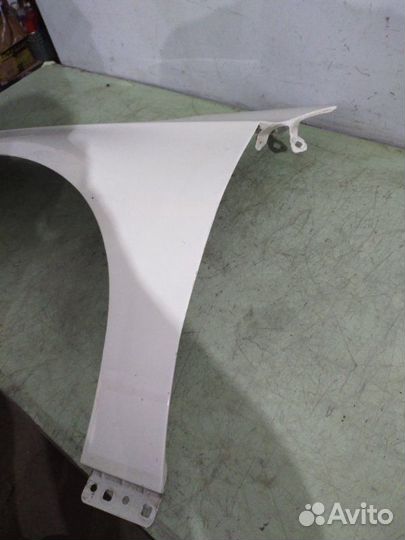 Крыло левое