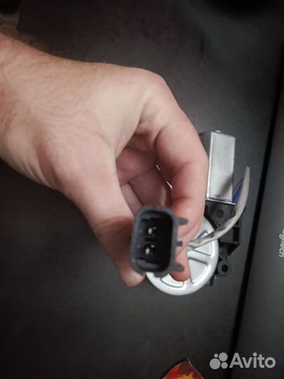 Моторчик стеклоподъемника калина левый