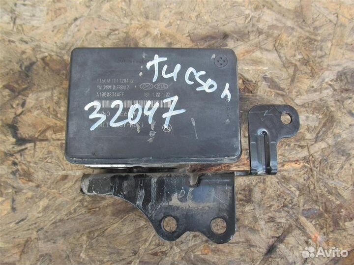 Блок ABS (насос) Hyundai Tucson TL III 3 2015