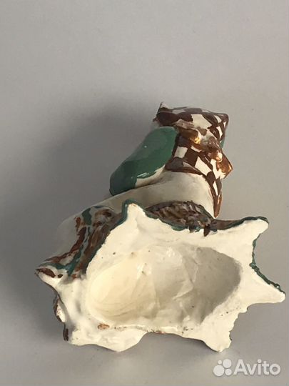 Антикварная статуэтка