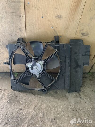Вентилятор охлаждения Nissan Note E11