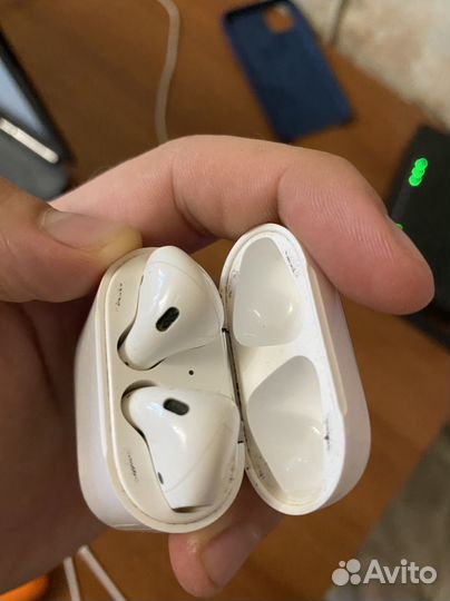 Airpods 2