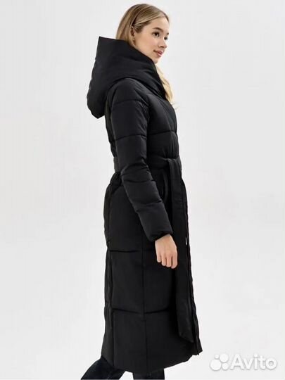 Пальто женское зимнее, утепленное с капюшоном