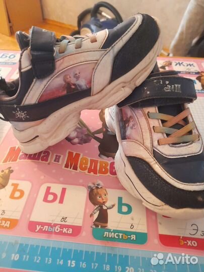 Кроссовки для девочки 28 размер