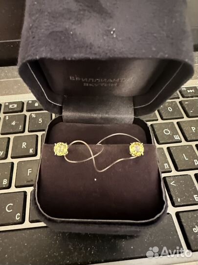 Пусеты с сапфирами