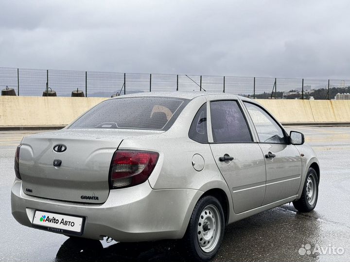 LADA Granta 1.6 МТ, 2012, 130 000 км