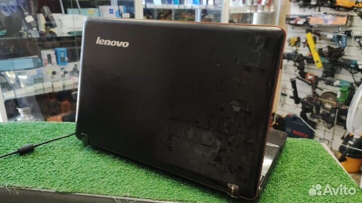 Ноутбук Lenovo /Core i7/1trb/6озу/запчасть