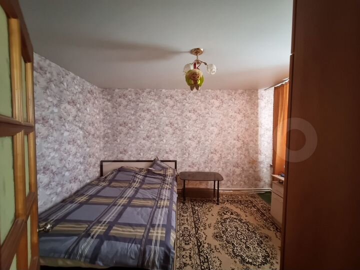 3-к. квартира, 60 м², 1/1 эт.