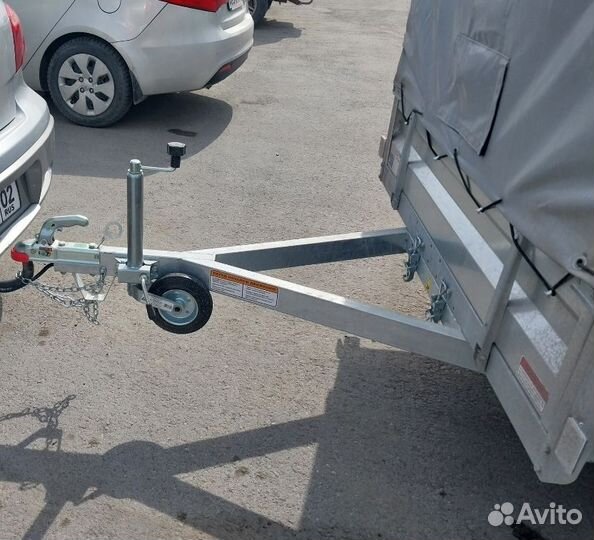 Услуги легкового прицепа с водителем