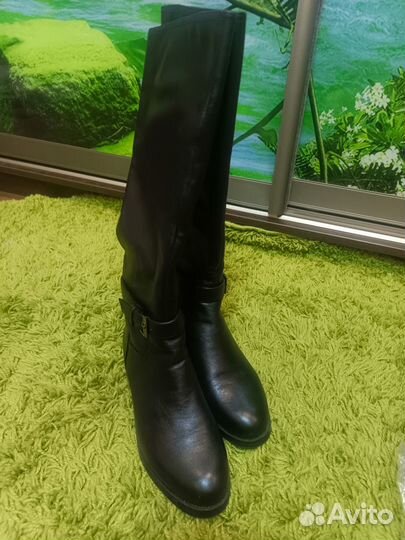 Продаю сапоги Pierre Cardin 36 размер