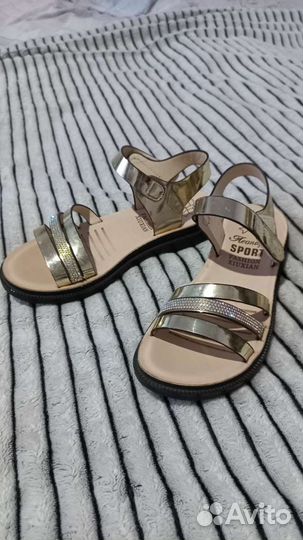 Сандалии