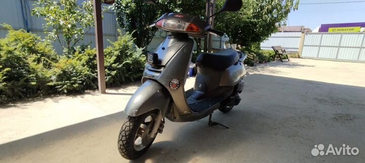 Продам мопед Honda lead