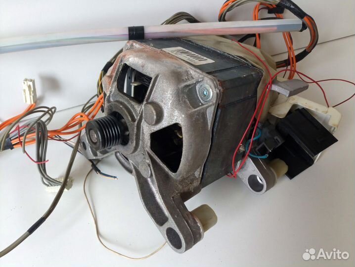 Электродвигатель стиральной машины whirlpool AWE