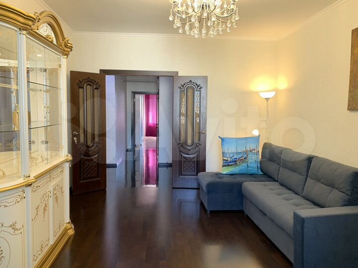 2-к. квартира, 69 м², 9/9 эт.