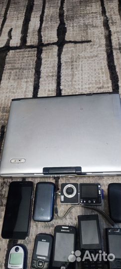 Ноутбук и телефон на запчасти