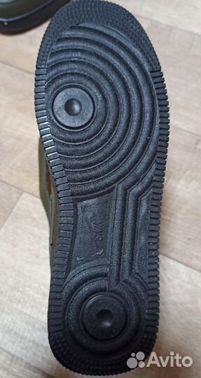 Кроссовки зимние