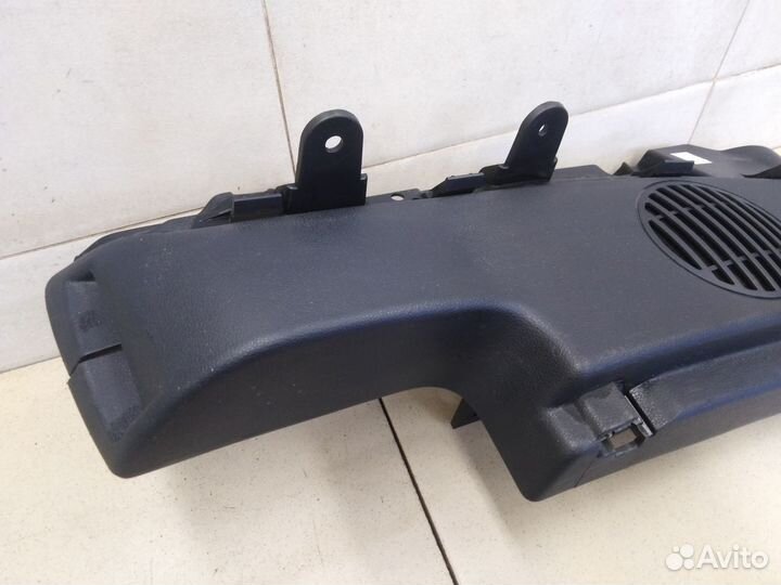 Направляющая шторки багажника 1-серия E87/E81 2004