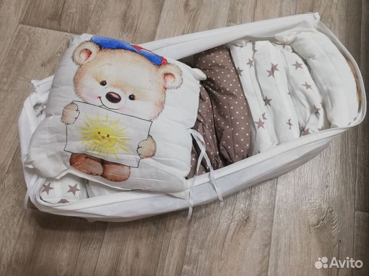 Бортики в детскую кроватку новые