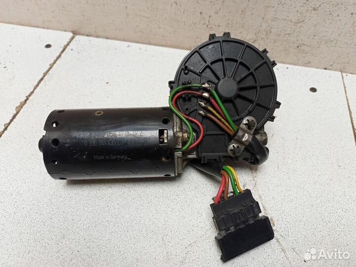 Моторчик стеклоочистителя A2208200742