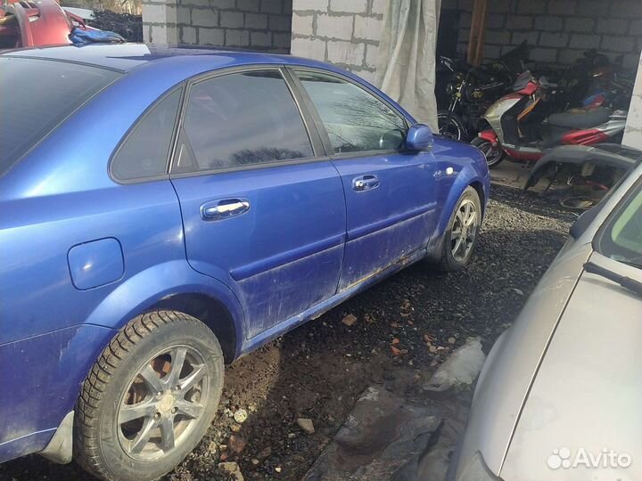Chevrolet lacetti двери