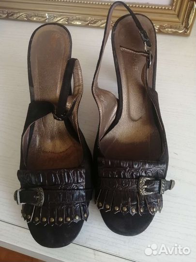 Босоножки женские