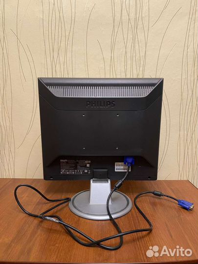 Монитор Philips