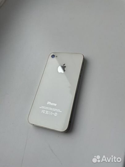 iPhone 4S, 16 ГБ