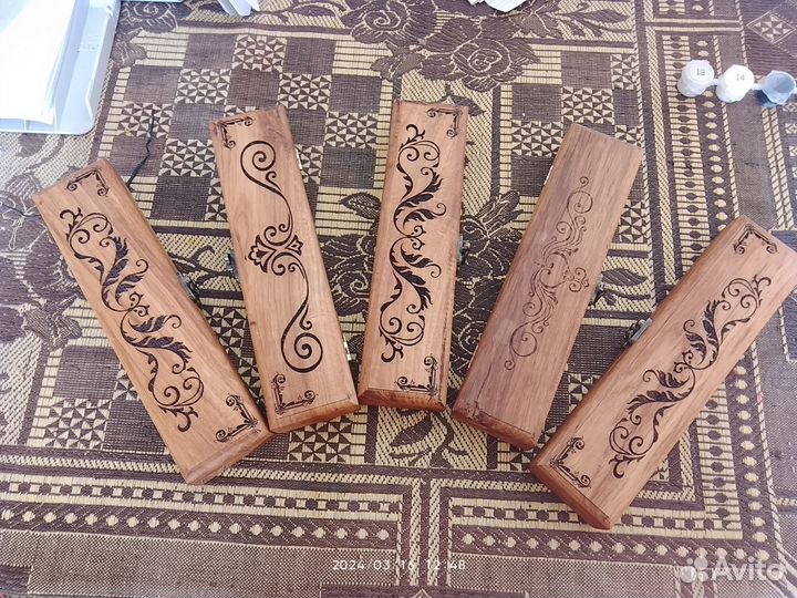 Продам футляр и подставки