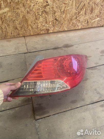 Задняя правая фара hyundai solaris 1