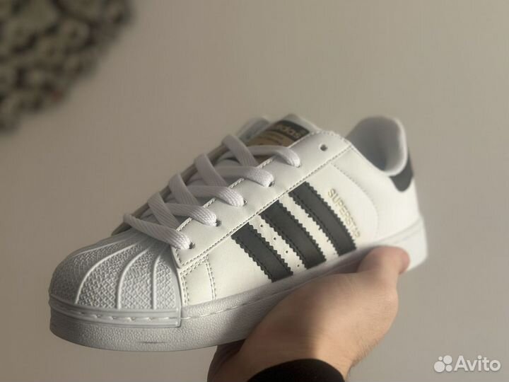 Adidas superstar