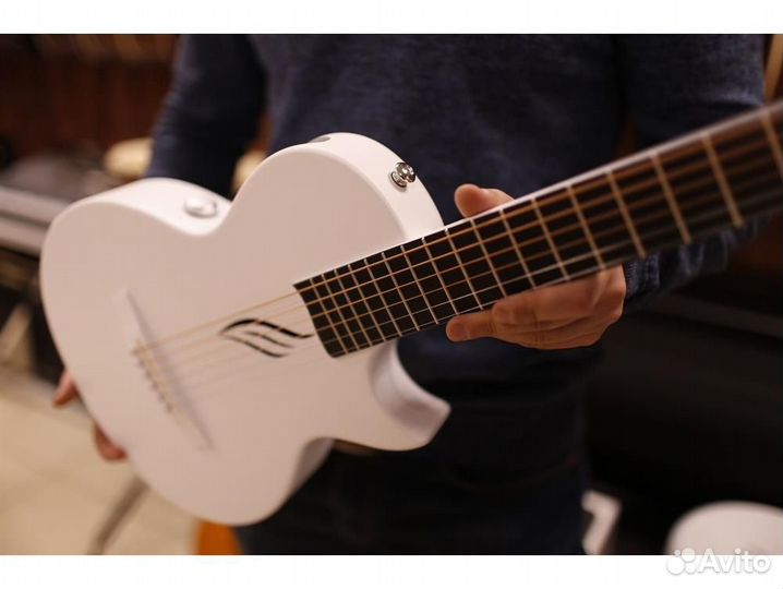 Enya nova GO/SP1.WH - трансакустическая гитара, цв